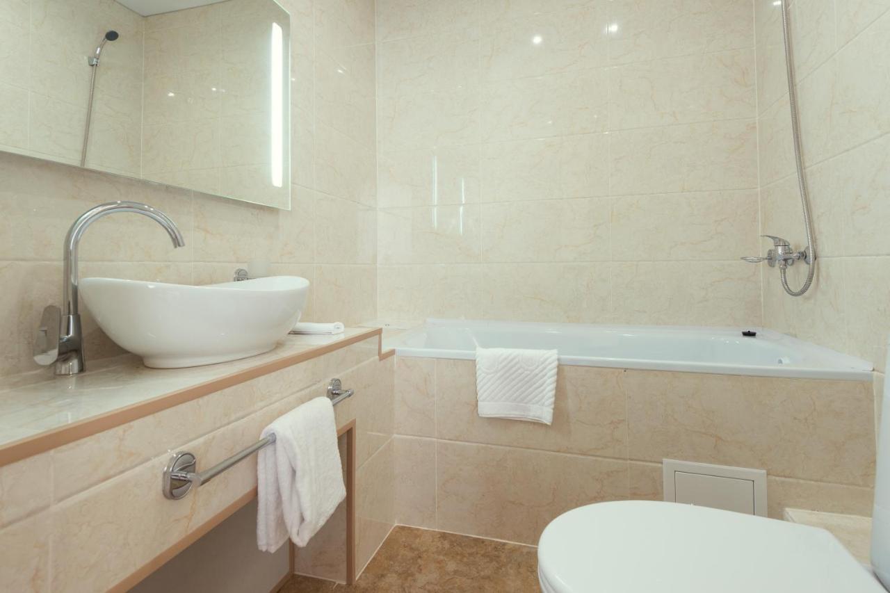 Come Inn Astana Exterior foto